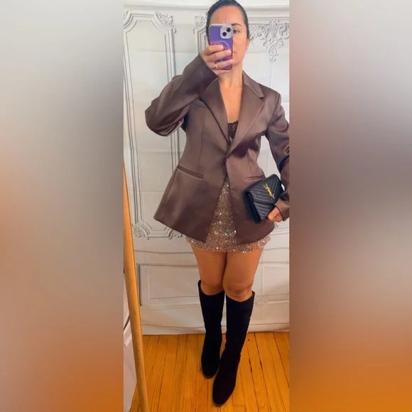 NWT ZARA VIRAL SATIN EFFECT BLAZER XS and L
🚨 My prices are firm, no discount - Picture 8 of 17